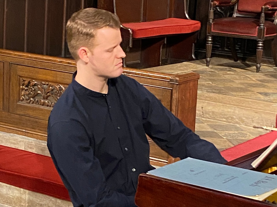 Jack Tyndale-Biscoe performs at William Tyndale Commemorative Concert